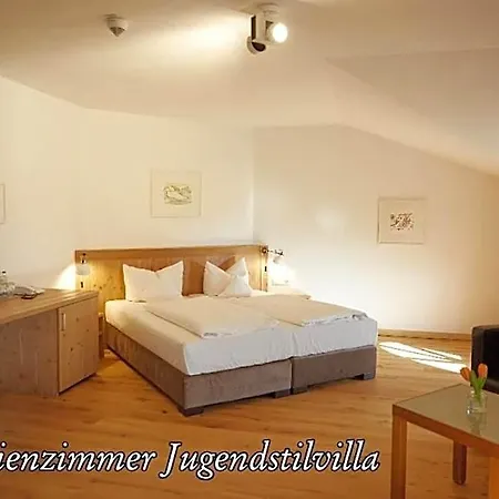 Luitpold Am Otel